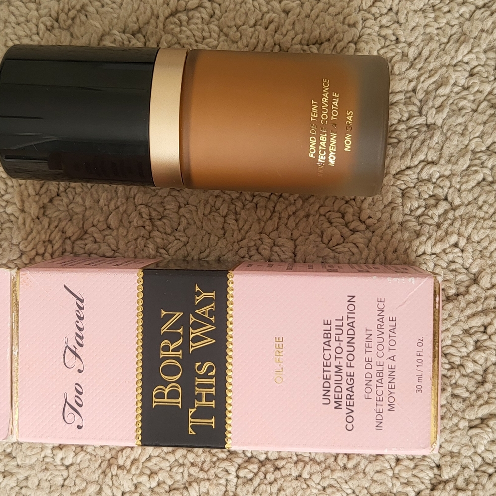 Too Faced Born This Way Foundation - Chestnut